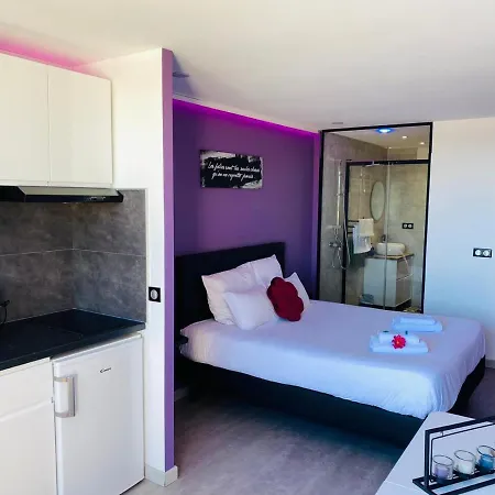 Camp Naturiste Vue Mer, Le Gilyves Cocooning *