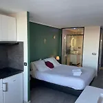 Camp Naturiste Vue Mer, Le Gilyves Cocooning *