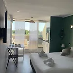 Camp Naturiste Vue Mer, Le Gilyves Cocooning Appartement *