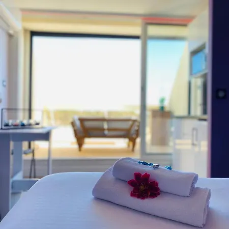 Camp Naturiste Vue Mer, Le Gilyves Cocooning * 아그